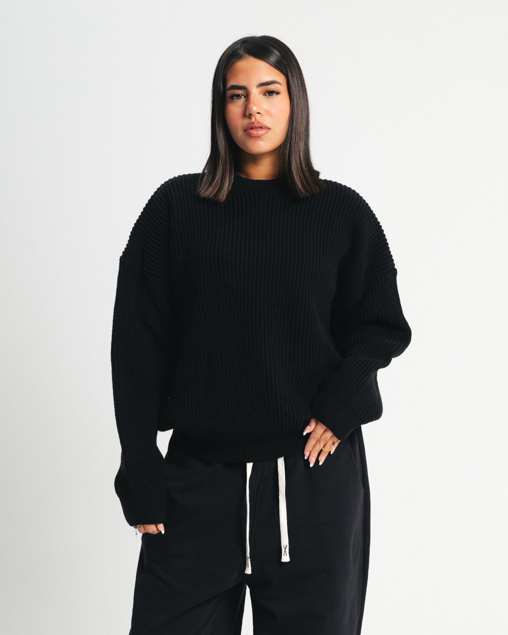 knitted sweater - black