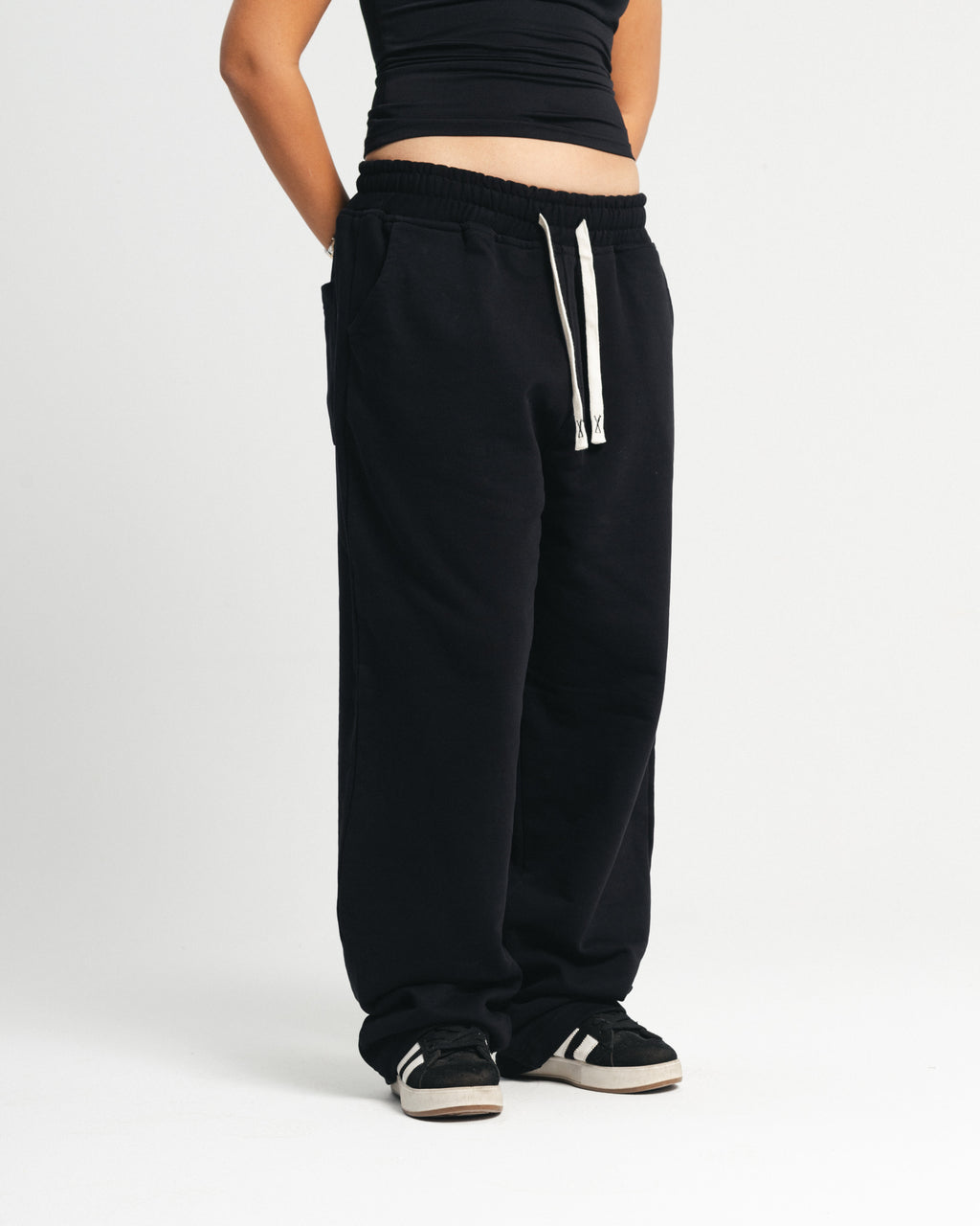 Black Wide-leg pants