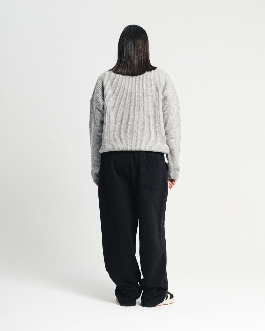 knitted sweater - gray