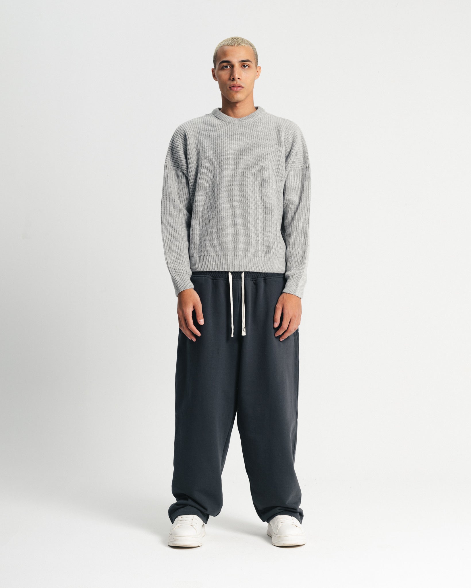 knitted sweater - gray