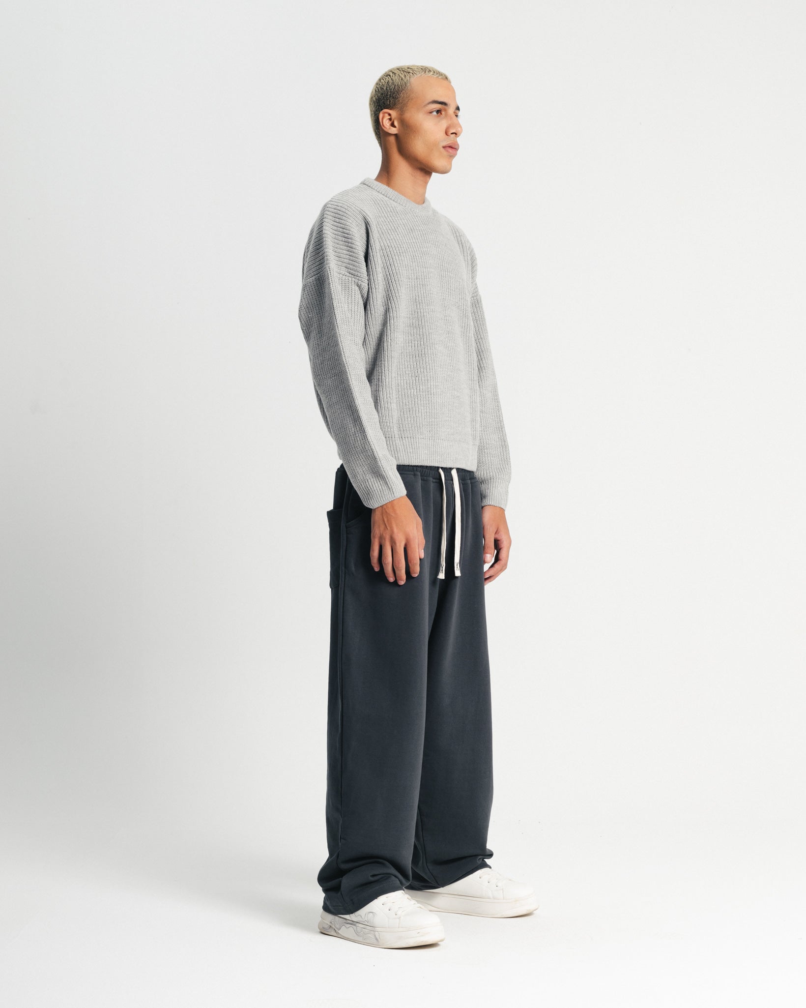 knitted sweater - gray