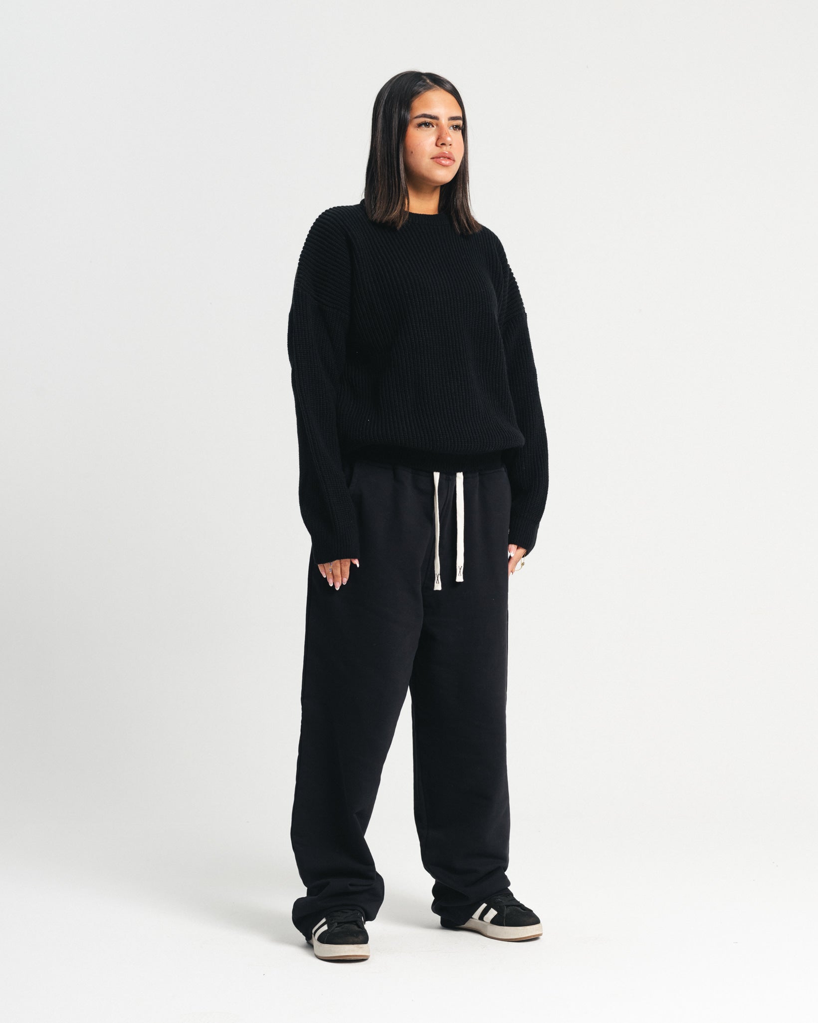 knitted sweater - black